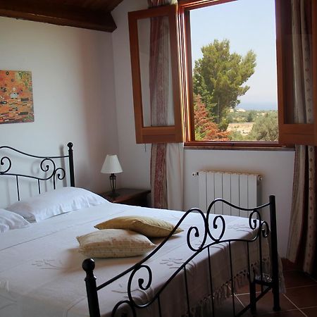 Uliveto House Bed and Breakfast Castellammare del Golfo Esterno foto