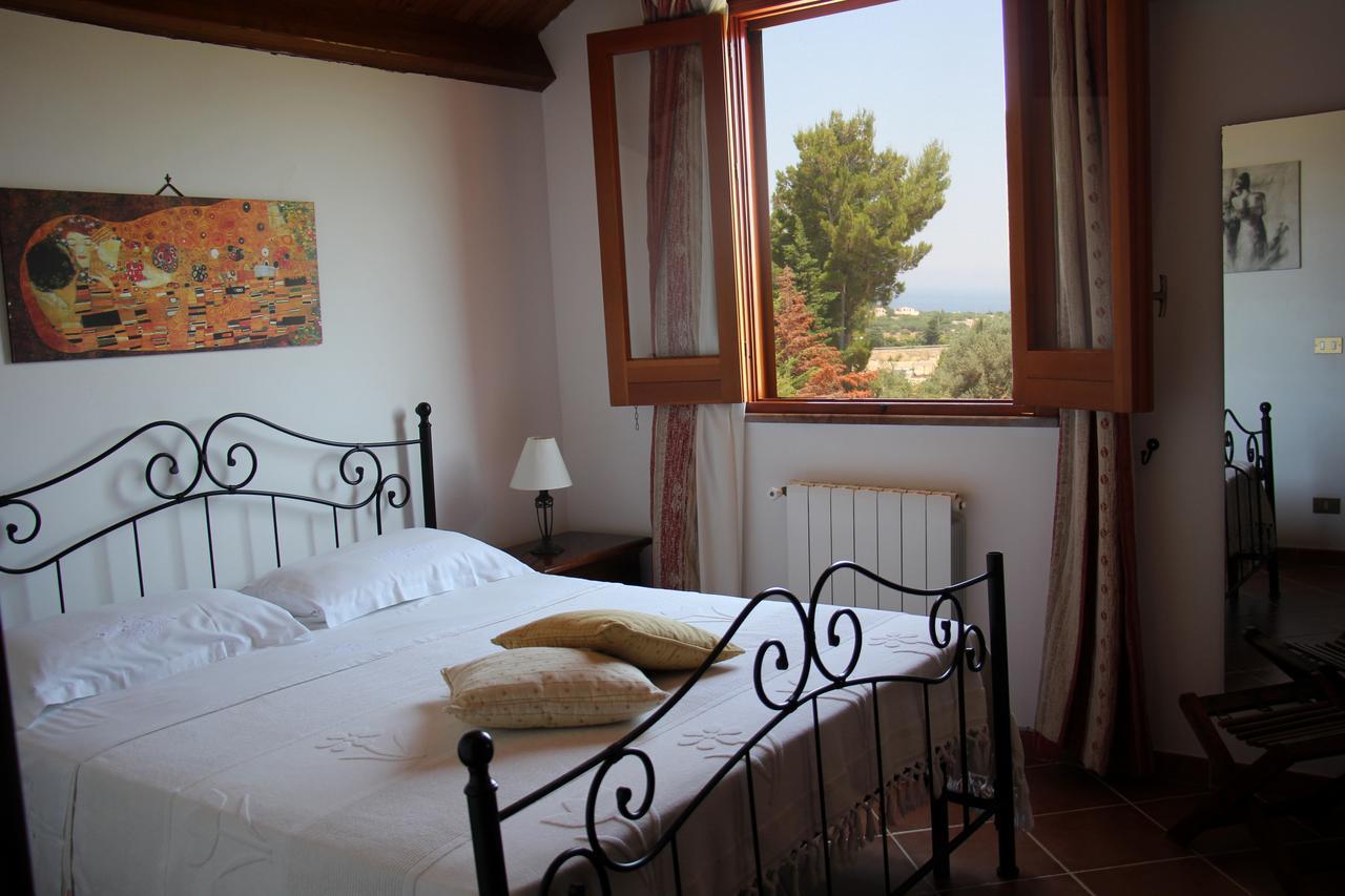 Uliveto House Bed and Breakfast Castellammare del Golfo Esterno foto