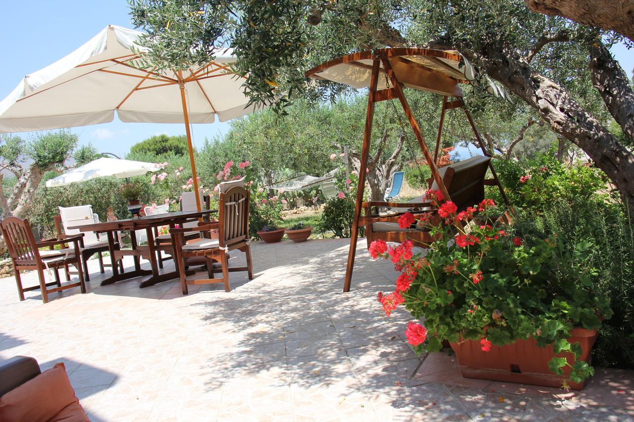 Uliveto House Bed and Breakfast Castellammare del Golfo Esterno foto